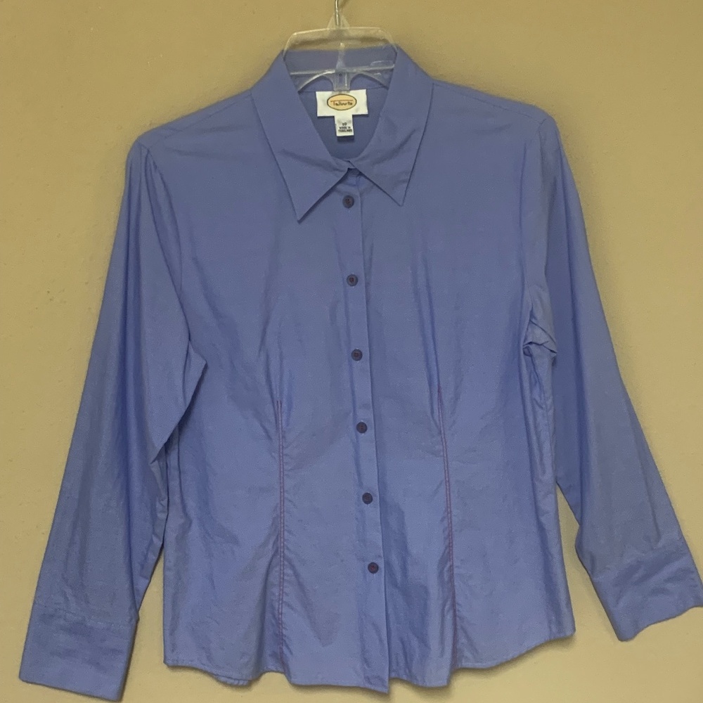 Size 10 Talbots Ladies Shirt 100% Cotton Button Front Long Sleeve With Darts